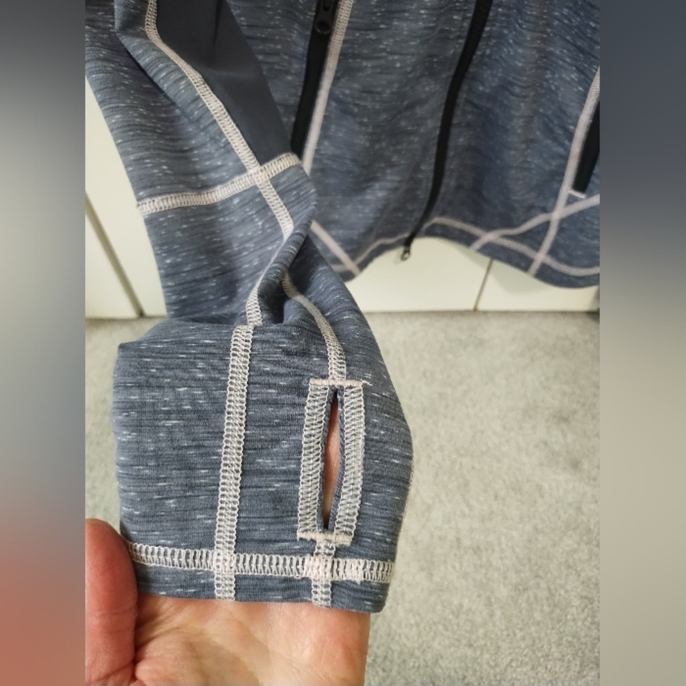 Zella jacket - Picture 4 of 6